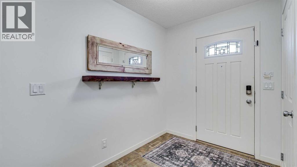 389 Cranberry Circle Se, Calgary, AB - Indoor Photo Showing Other Room