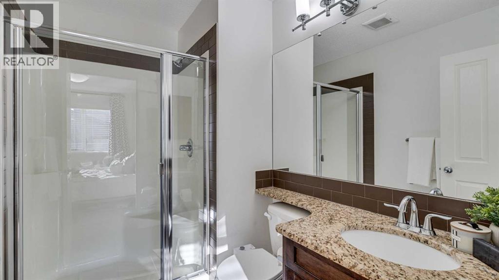 389 Cranberry Circle Se, Calgary, AB - Indoor Photo Showing Bathroom