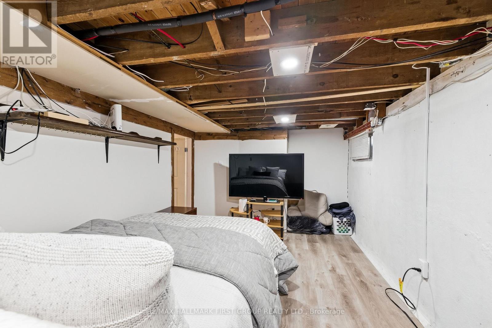 325 Elgin Street W, Oshawa, ON - Indoor Photo Showing Basement