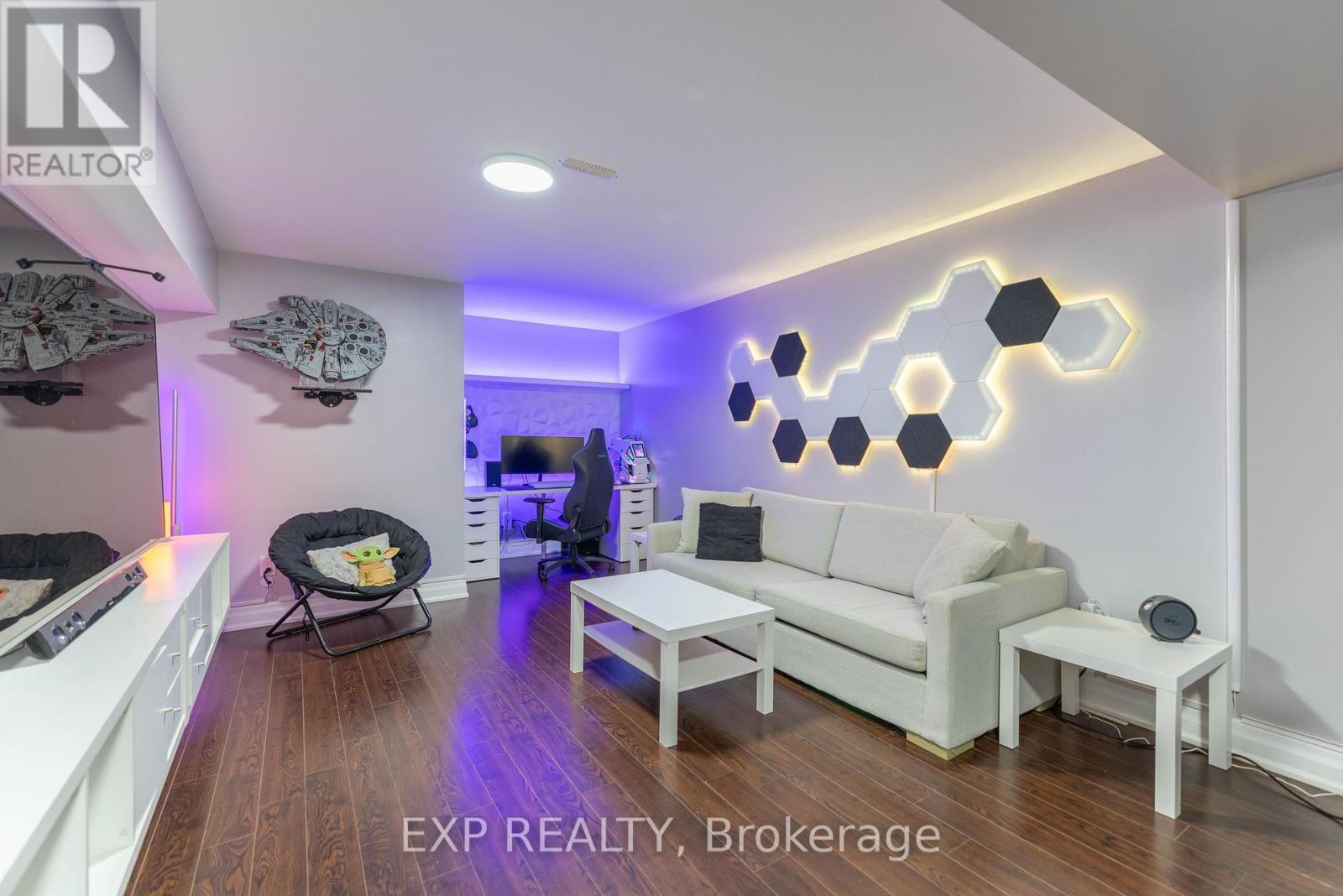 66 Stonesthrow Crescent, Uxbridge, ON - Indoor Photo Showing Other Room