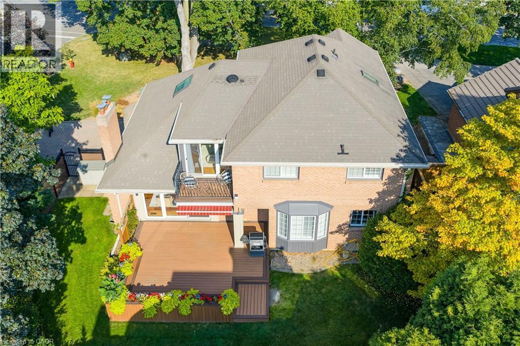 2428 Lakeshore Road, Burlington, ON - Outdoor