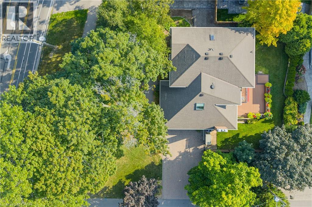 2428 Lakeshore Road, Burlington, ON - Outdoor