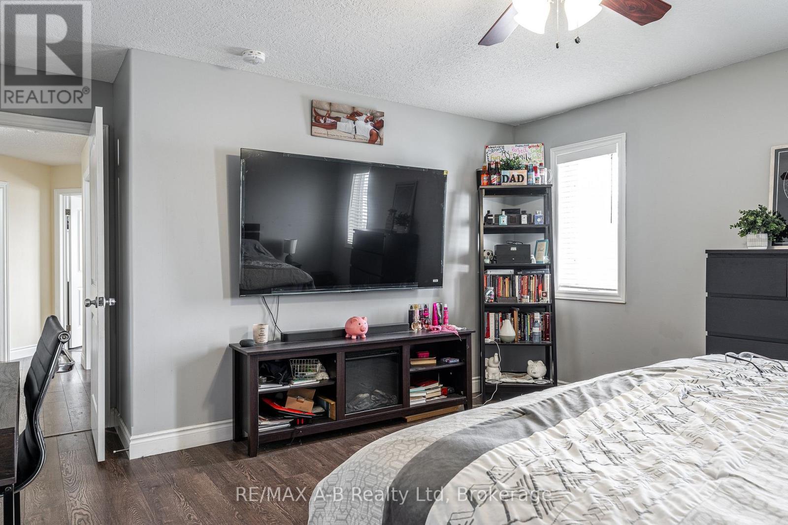 94 Wilson Court, St. Marys, ON - Indoor Photo Showing Bedroom