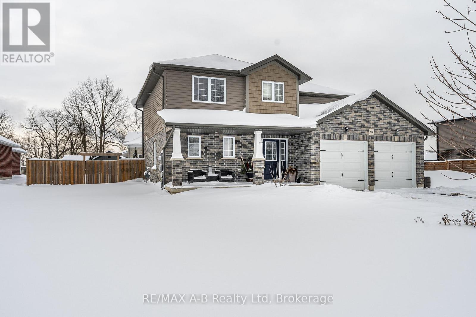 94 Wilson Court, St. Marys, ON - Outdoor With Facade
