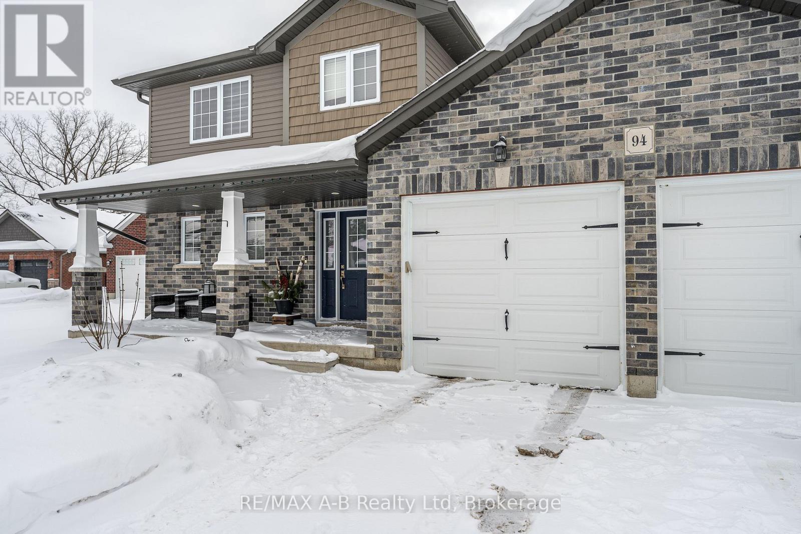 94 Wilson Court, St. Marys, ON - Outdoor With Facade