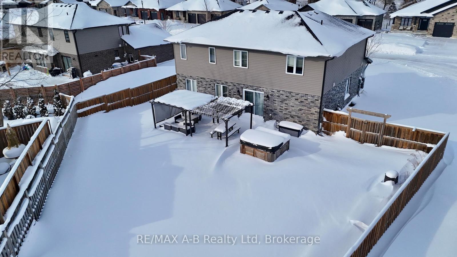 94 Wilson Court, St. Marys, ON - Outdoor