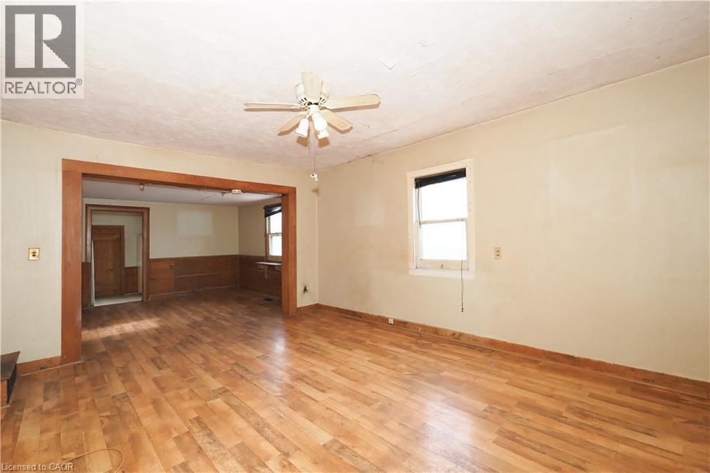 Spare room featuring light wood-type flooring and ceiling fan - 37 Northumberland Street, Ayr, ON - Indoor Photo Showing Other Room