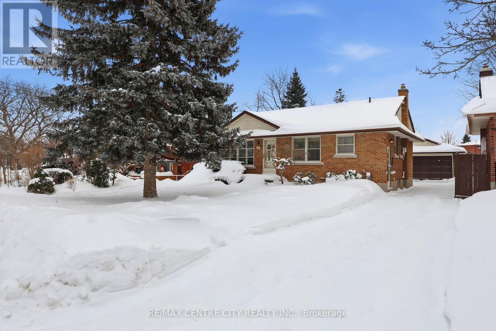 Front of house - 81 Clive Road, Kitchener, ON - Outdoor