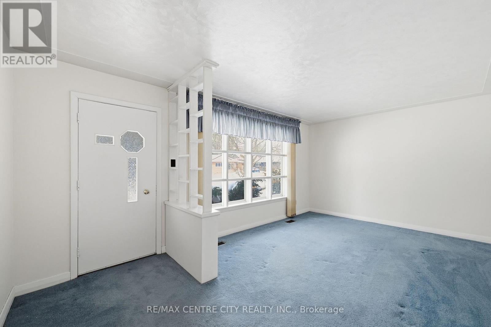 81 Clive Road, Kitchener, ON - Indoor Photo Showing Other Room