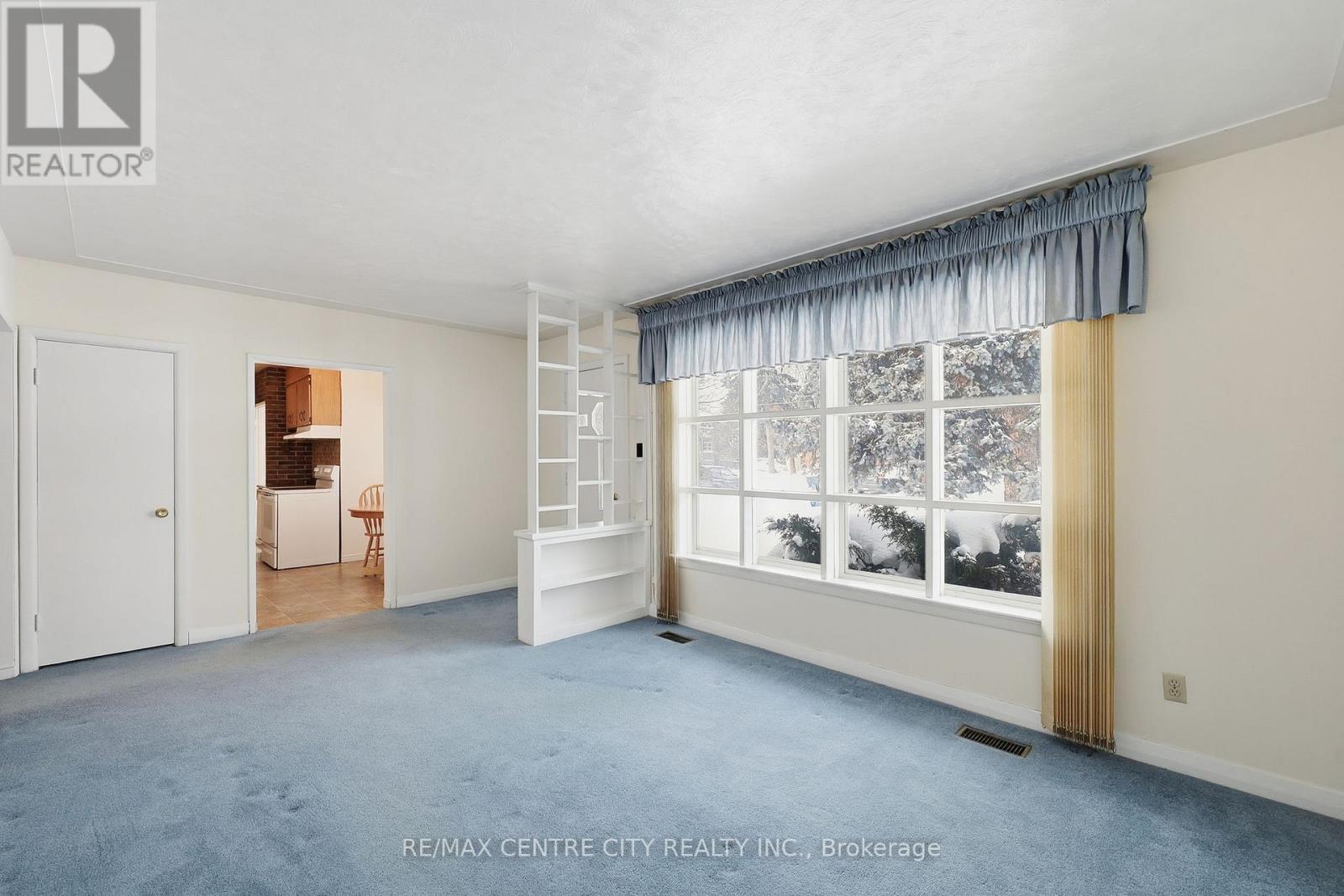 81 Clive Road, Kitchener, ON - Indoor Photo Showing Other Room