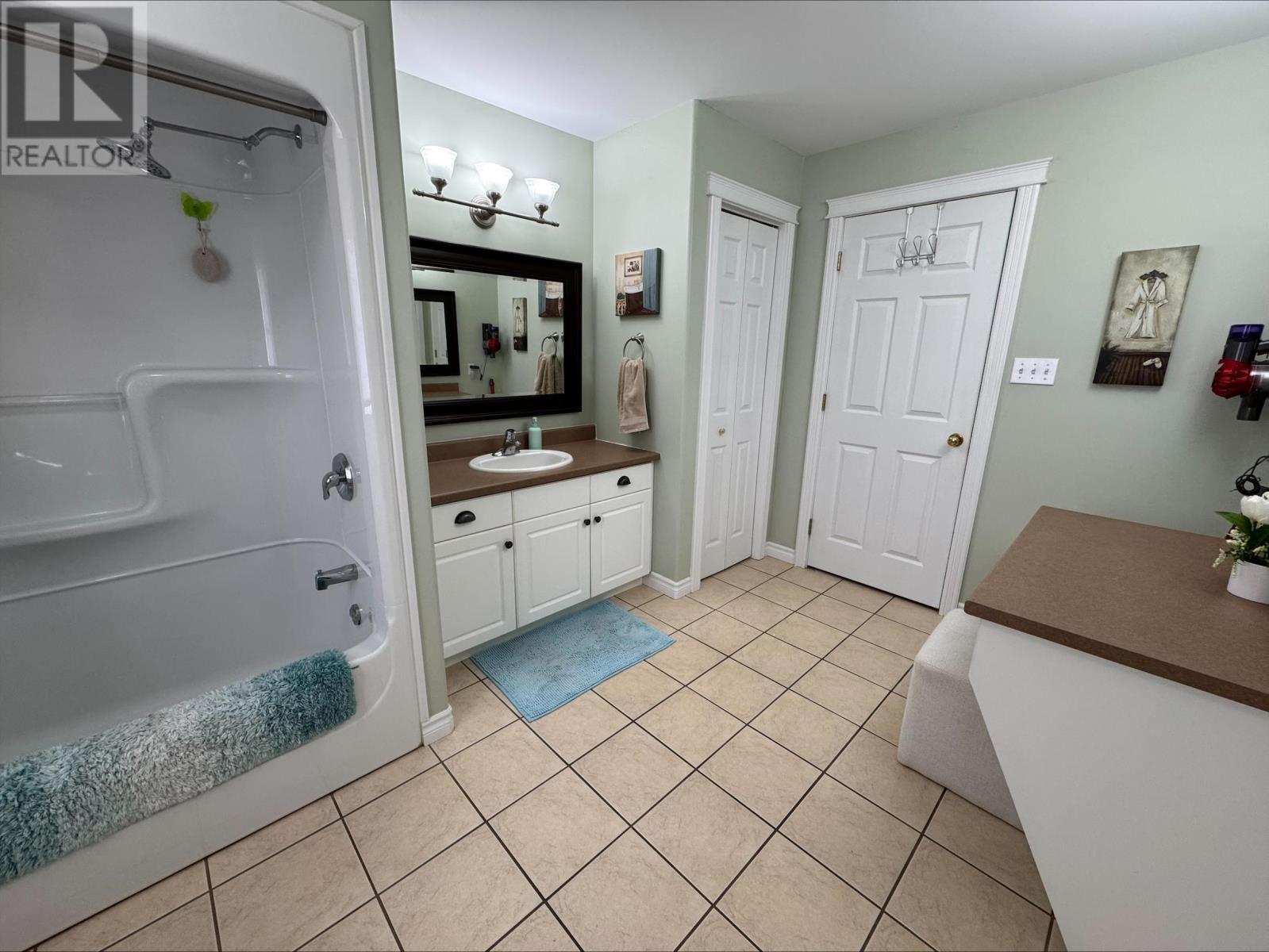 36 Picton Beete Crescent, Stratford, PE - Indoor Photo Showing Other Room