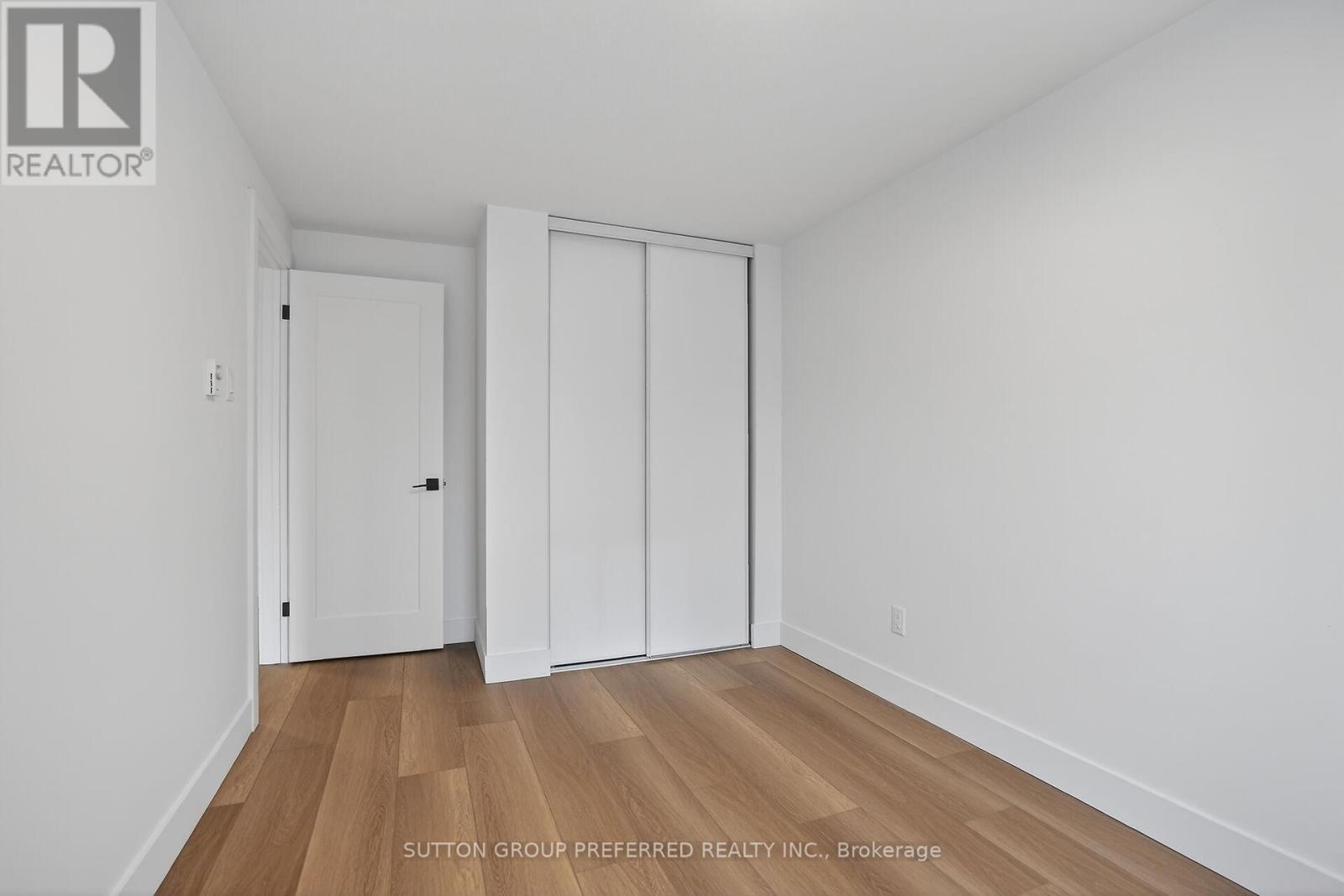 24 - 1600 Culver Drive, London East (East H), ON - Indoor Photo Showing Other Room