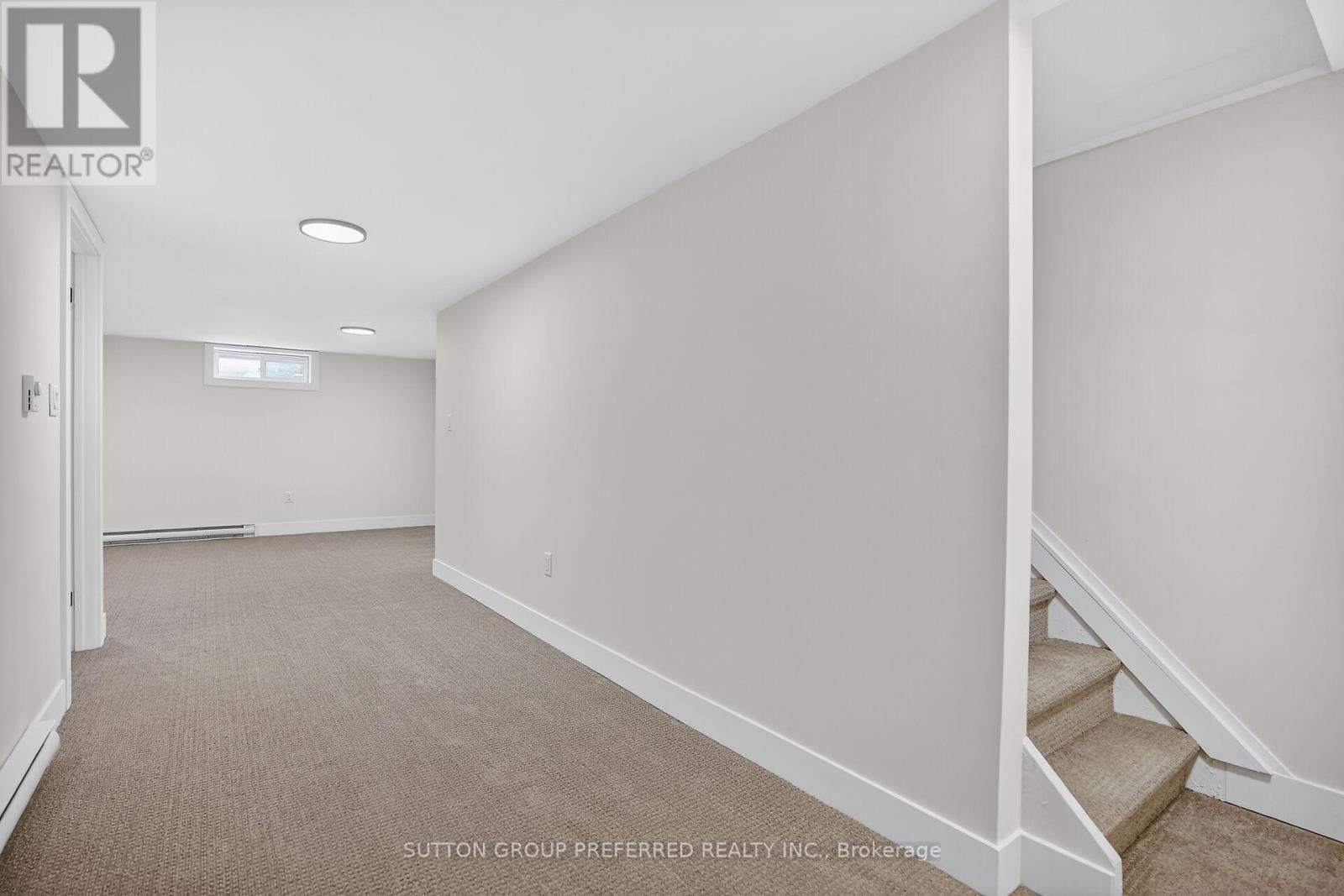 24 - 1600 Culver Drive, London East (East H), ON - Indoor Photo Showing Other Room