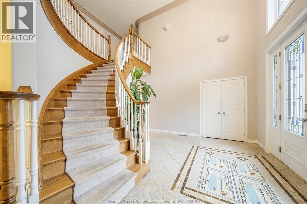 460 Shoreview Circle, Windsor, ON - Indoor Photo Showing Other Room