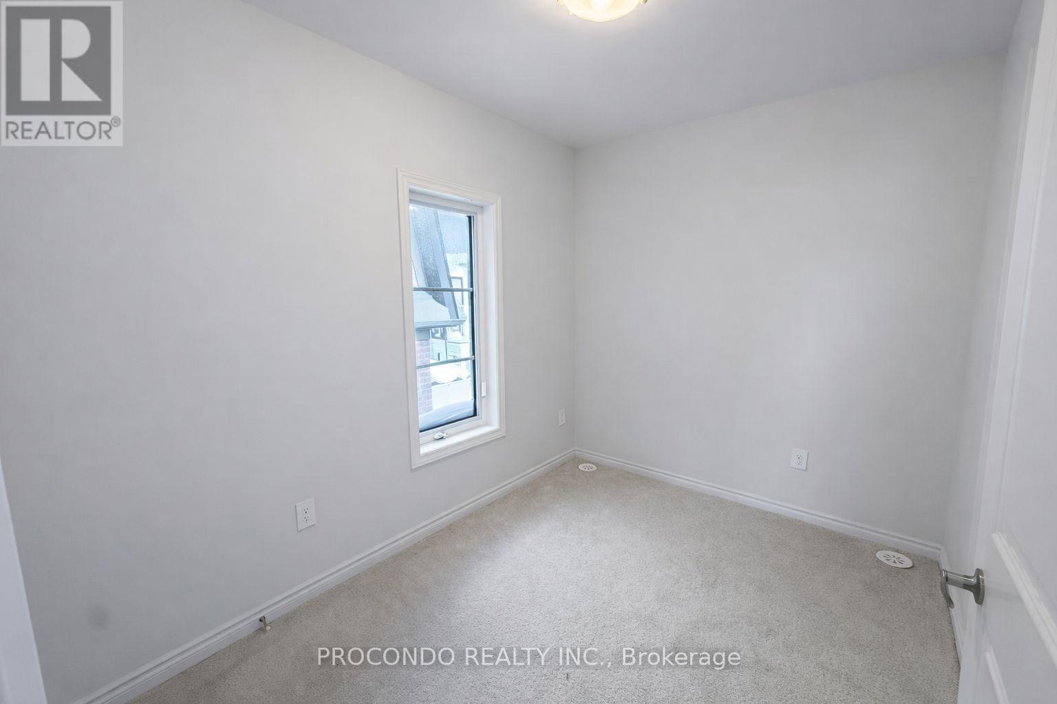 5925 Saigon Street, Mississauga, ON - Indoor Photo Showing Other Room