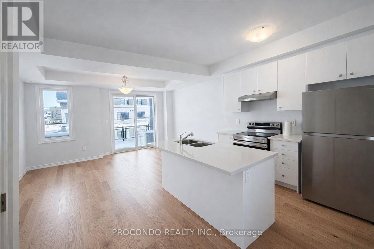 5925 Saigon Street, Mississauga, ON - Indoor Photo Showing Kitchen With Stainless Steel Kitchen With Double Sink