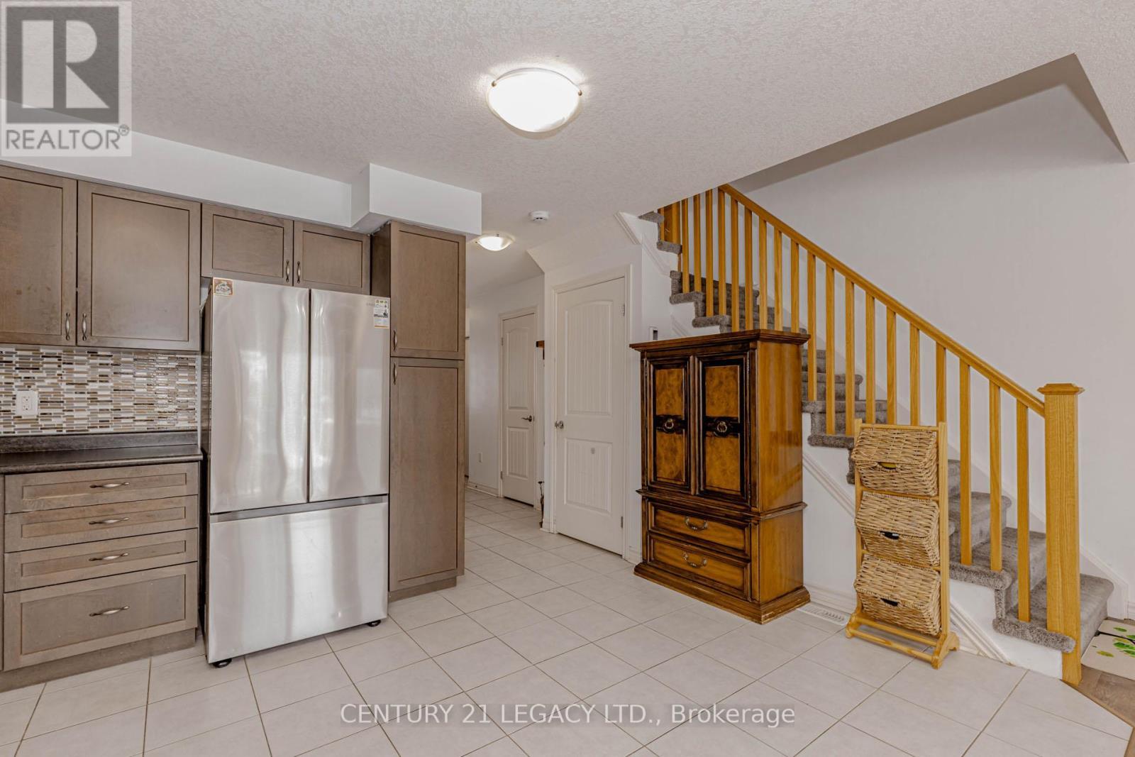 35 Oldfield Drive, Guelph, ON - Indoor