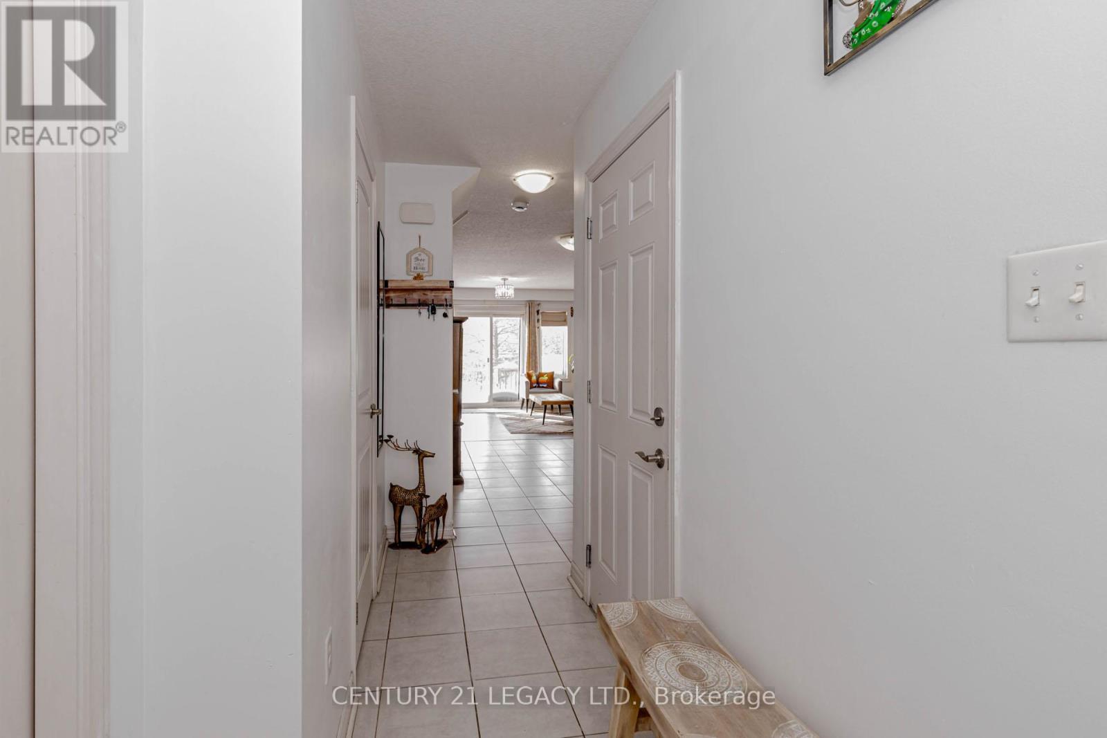 35 Oldfield Drive, Guelph, ON - Indoor Photo Showing Other Room