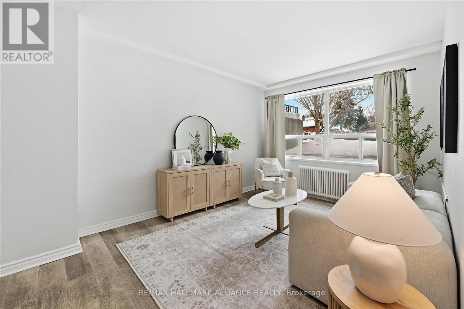 101 - 37 Mericourt Road, Hamilton, ON - Indoor