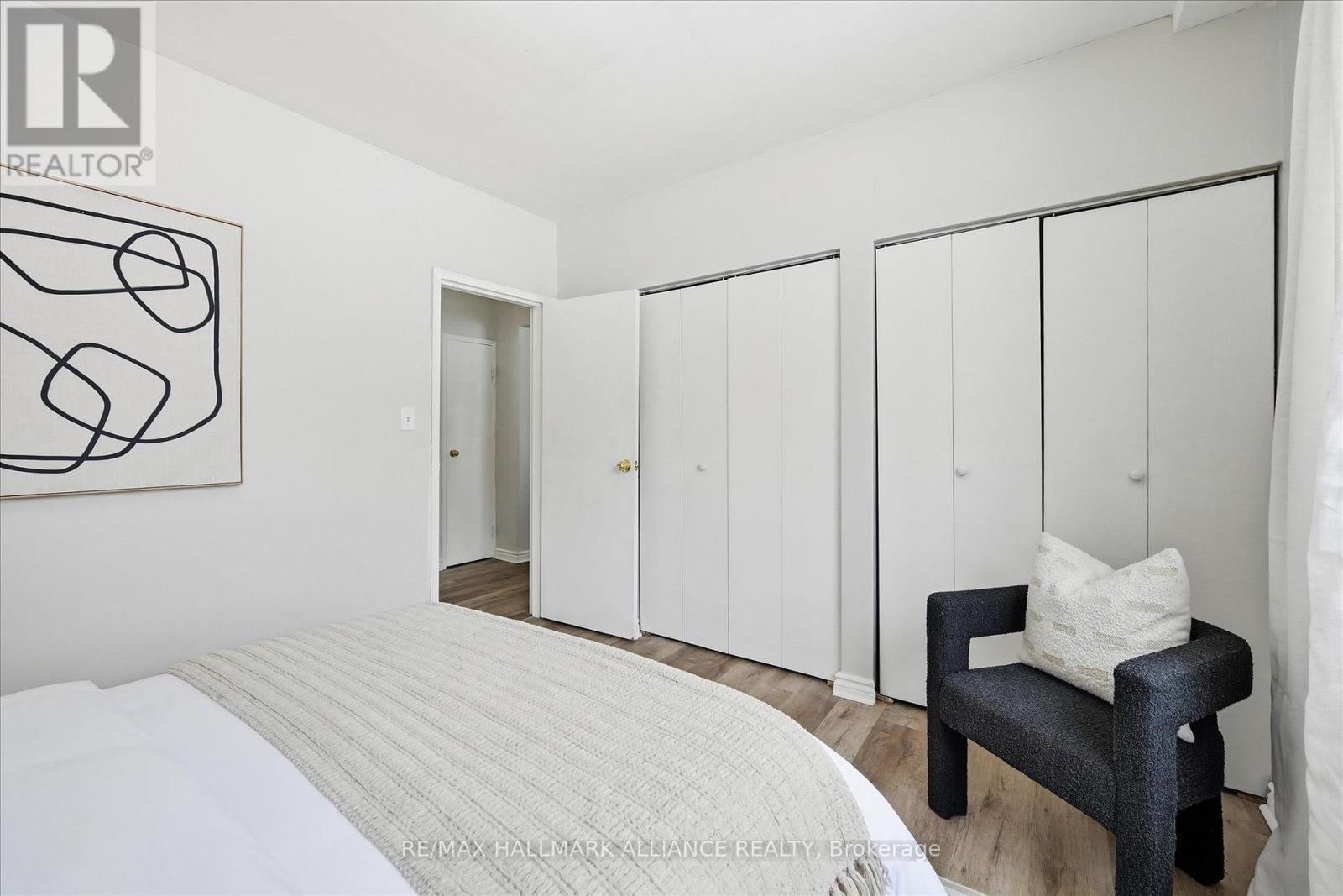 101 - 37 Mericourt Road, Hamilton, ON - Indoor Photo Showing Bedroom