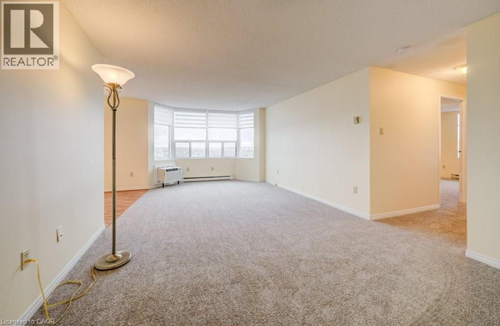 55 Green Valley Drive Unit# 1710, Kitchener, ON - Indoor Photo Showing Other Room