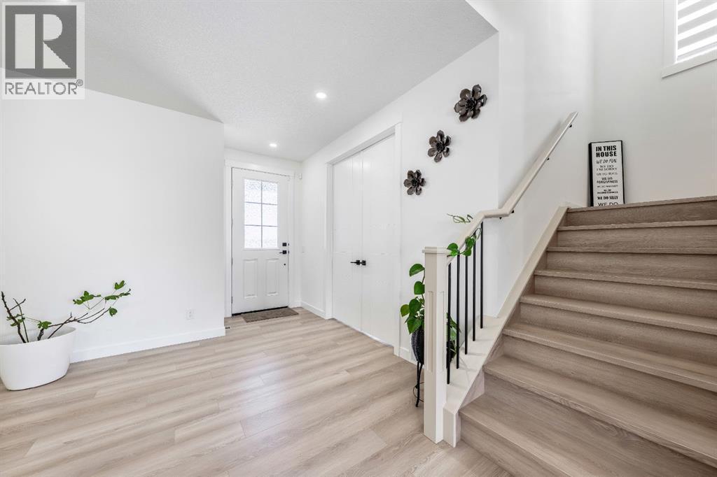 Large entry - 27 Bridges Drive, Langdon, AB - Indoor Photo Showing Other Room