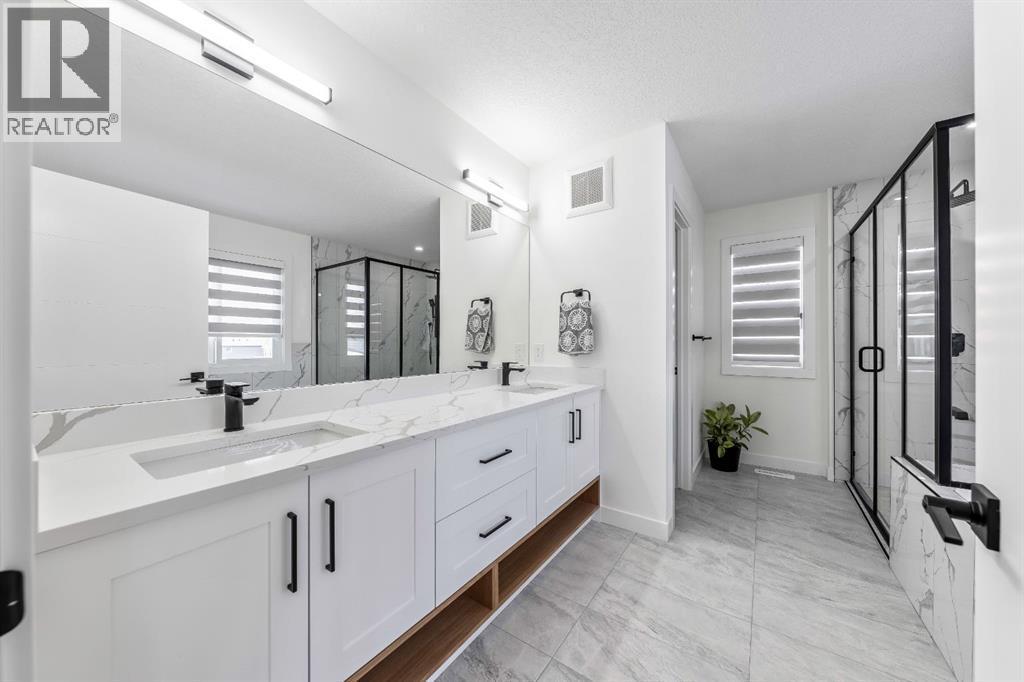 5 Piece Primary Ensuite - 27 Bridges Drive, Langdon, AB - Indoor Photo Showing Bathroom
