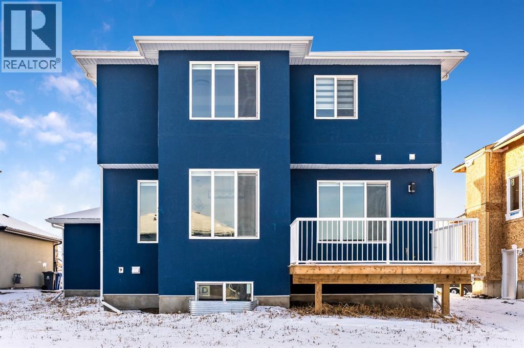 Rear deck - 27 Bridges Drive, Langdon, AB - Outdoor