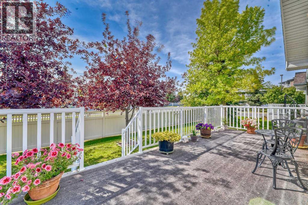 7 Scotia Landing Nw, Calgary, AB - Outdoor With Deck Patio Veranda
