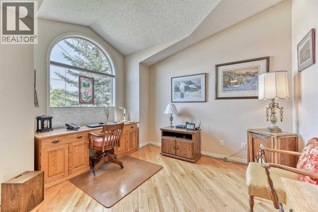 7 Scotia Landing Nw, Calgary, AB - Indoor