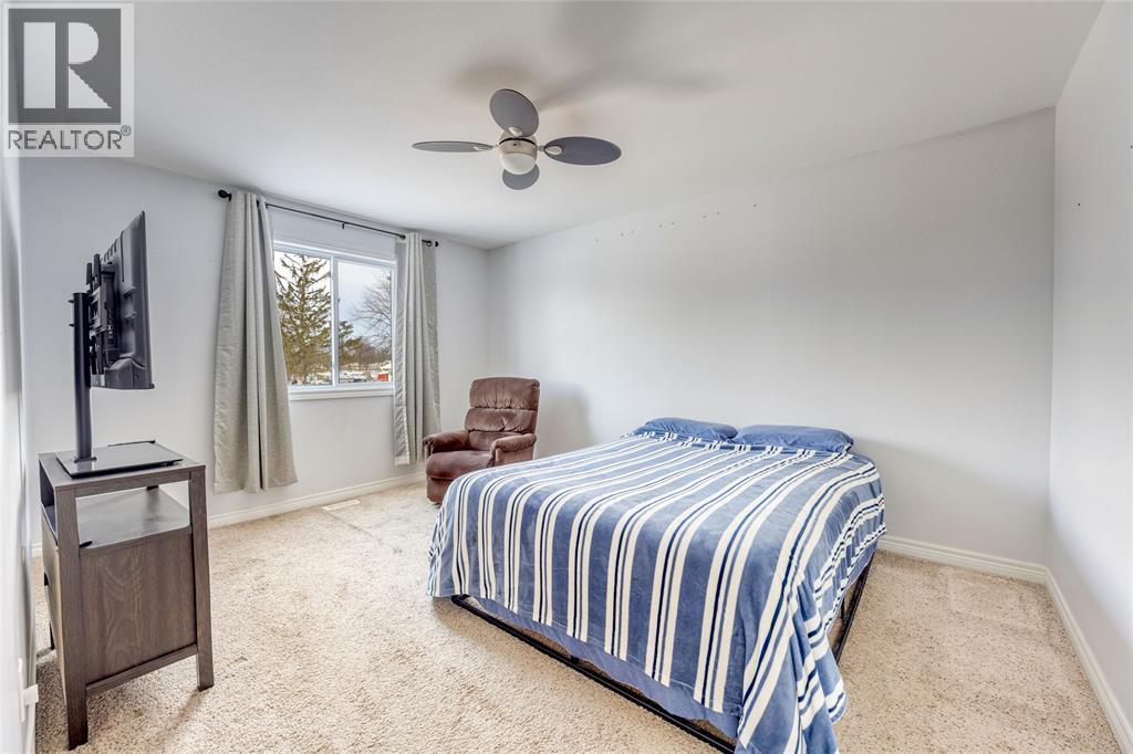 226 Fane Street, St Clair, ON - Indoor Photo Showing Bedroom