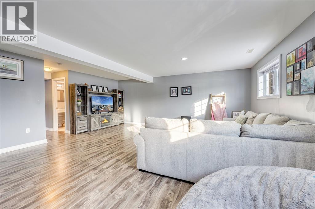 226 Fane Street, St Clair, ON - Indoor