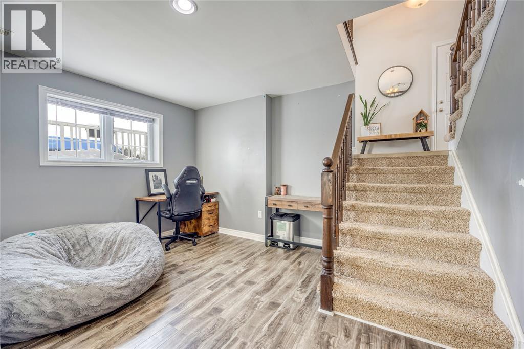 226 Fane Street, St Clair, ON - Indoor Photo Showing Other Room