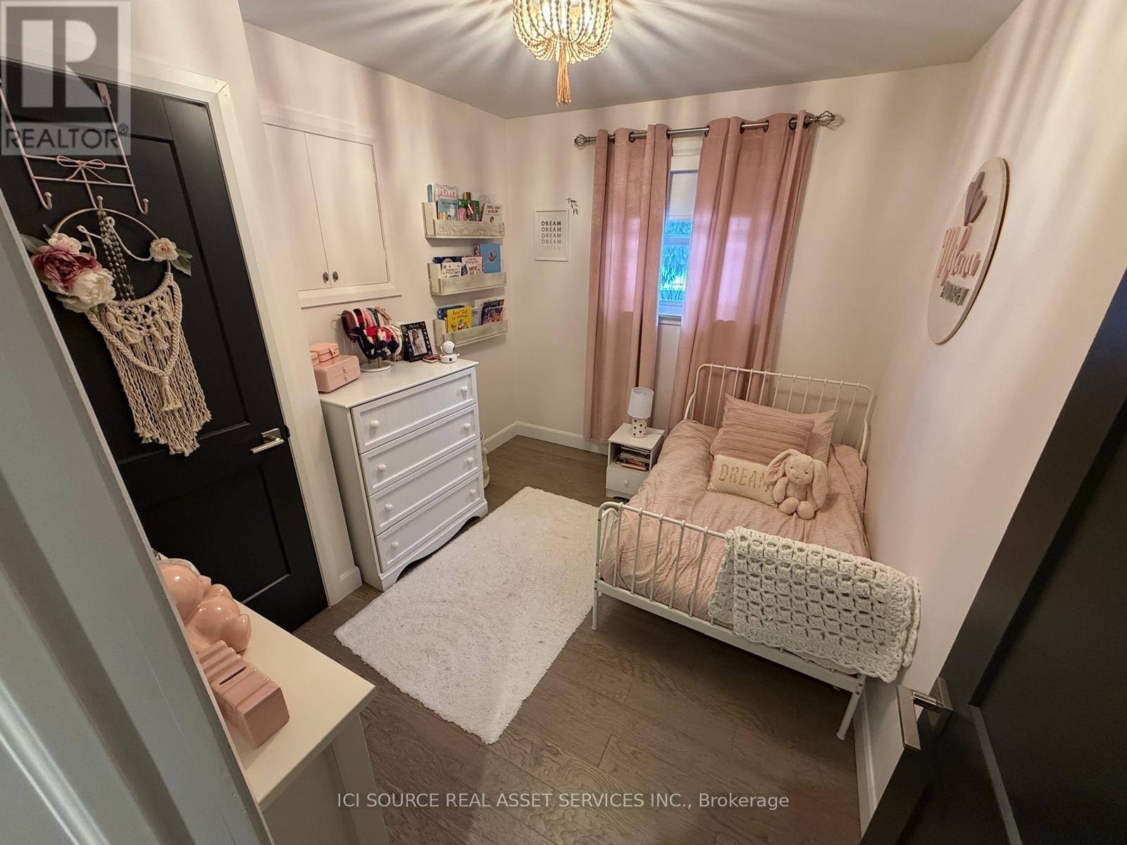 33 Hazelbury Drive, King, ON - Indoor