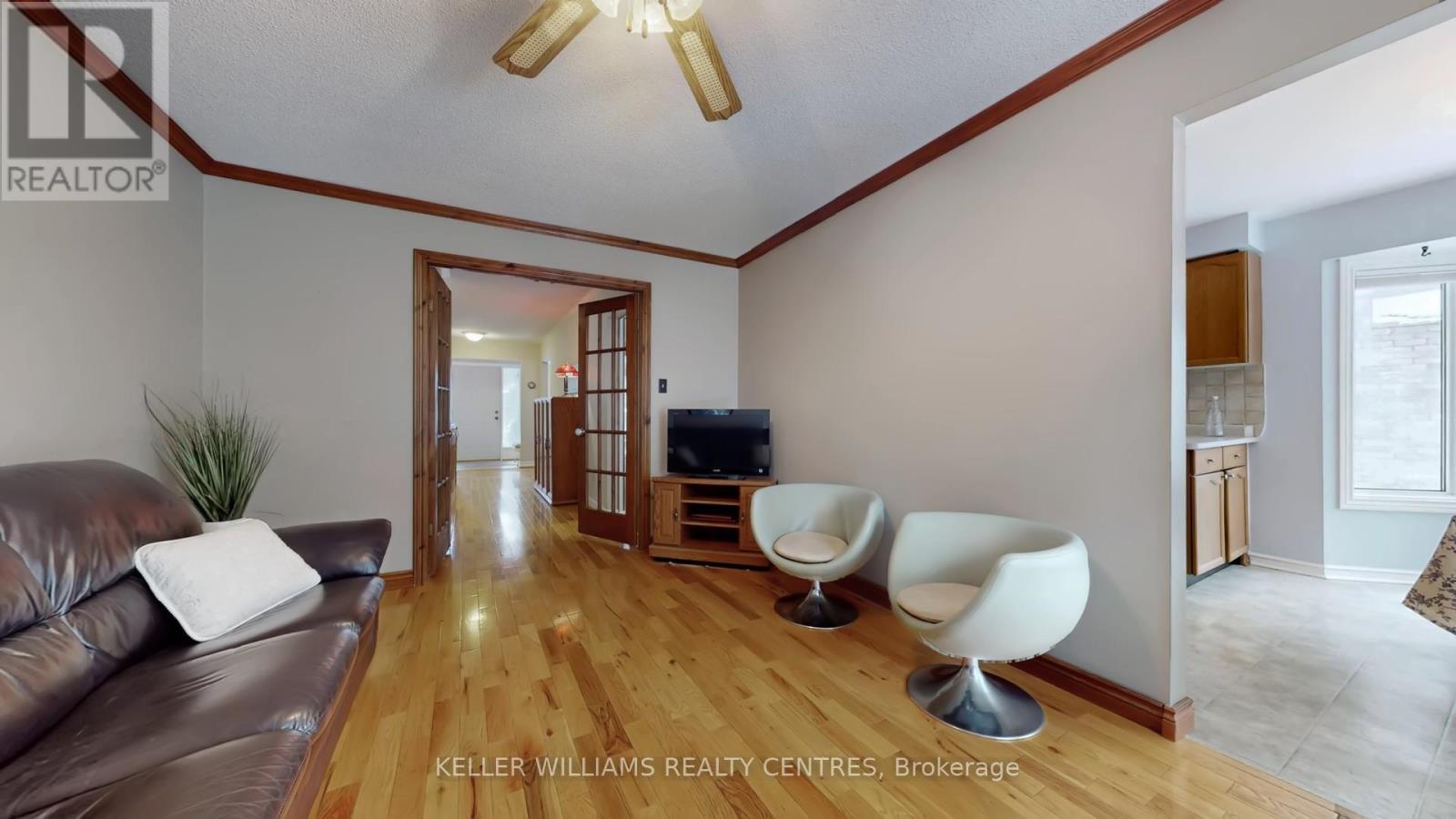 100 Timpson Drive, Aurora, ON - Indoor