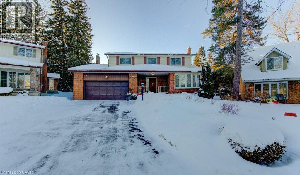 32 Brookview Court, Kitchener, ON - Outdoor With Facade