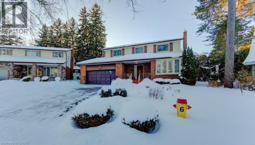 32 Brookview Court, Kitchener, ON - Outdoor With Facade
