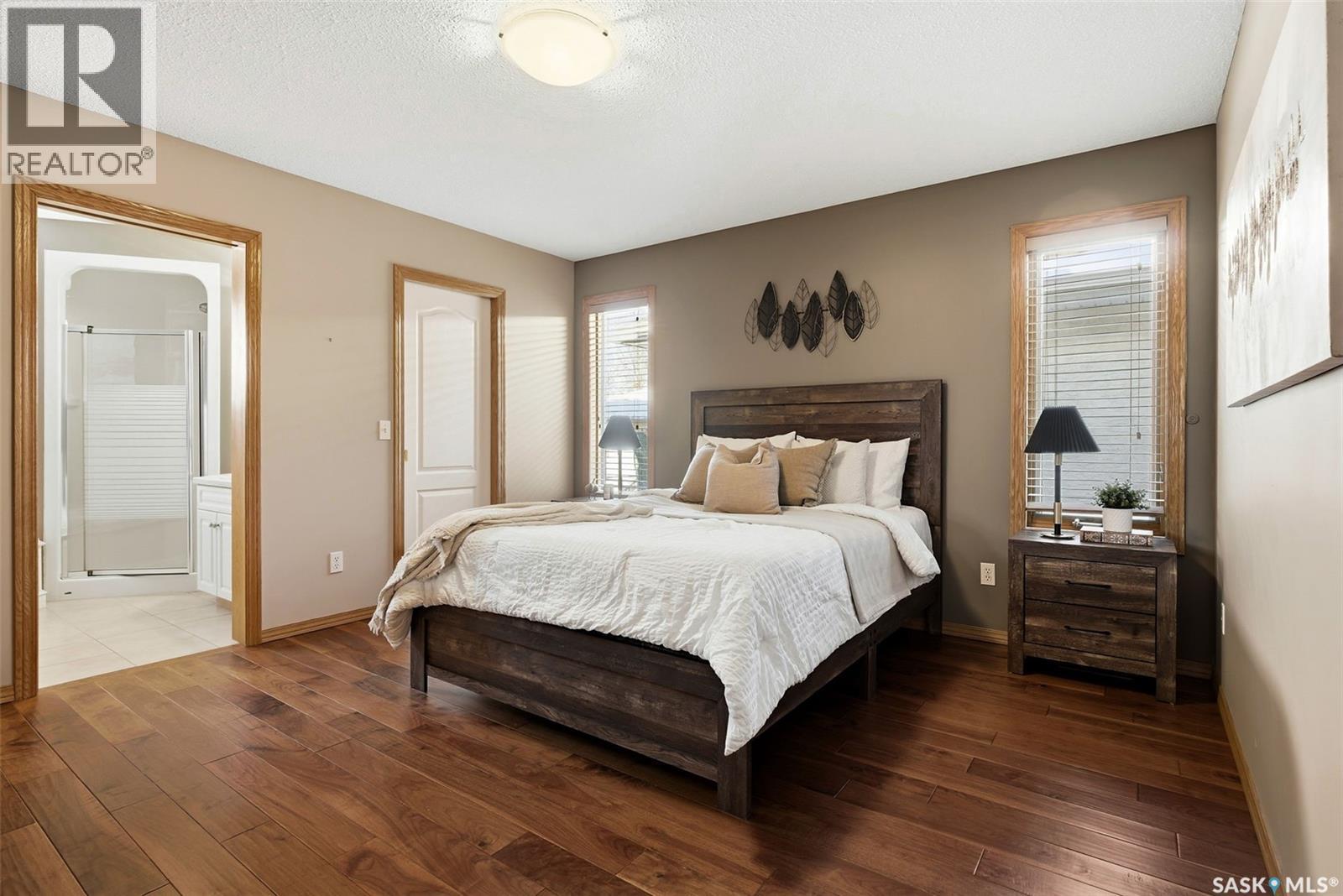 2906 St James Crescent, Regina, SK - Indoor Photo Showing Bedroom