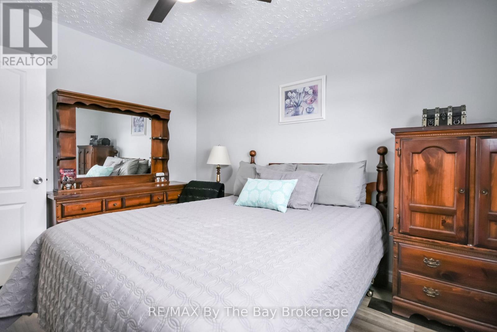 464 William Street, Midland, ON - Indoor Photo Showing Bedroom