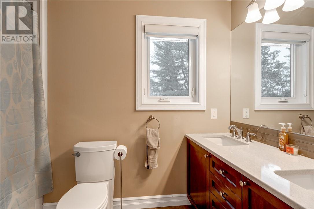 76 Hesta Street, Dowling, ON - Indoor Photo Showing Bathroom