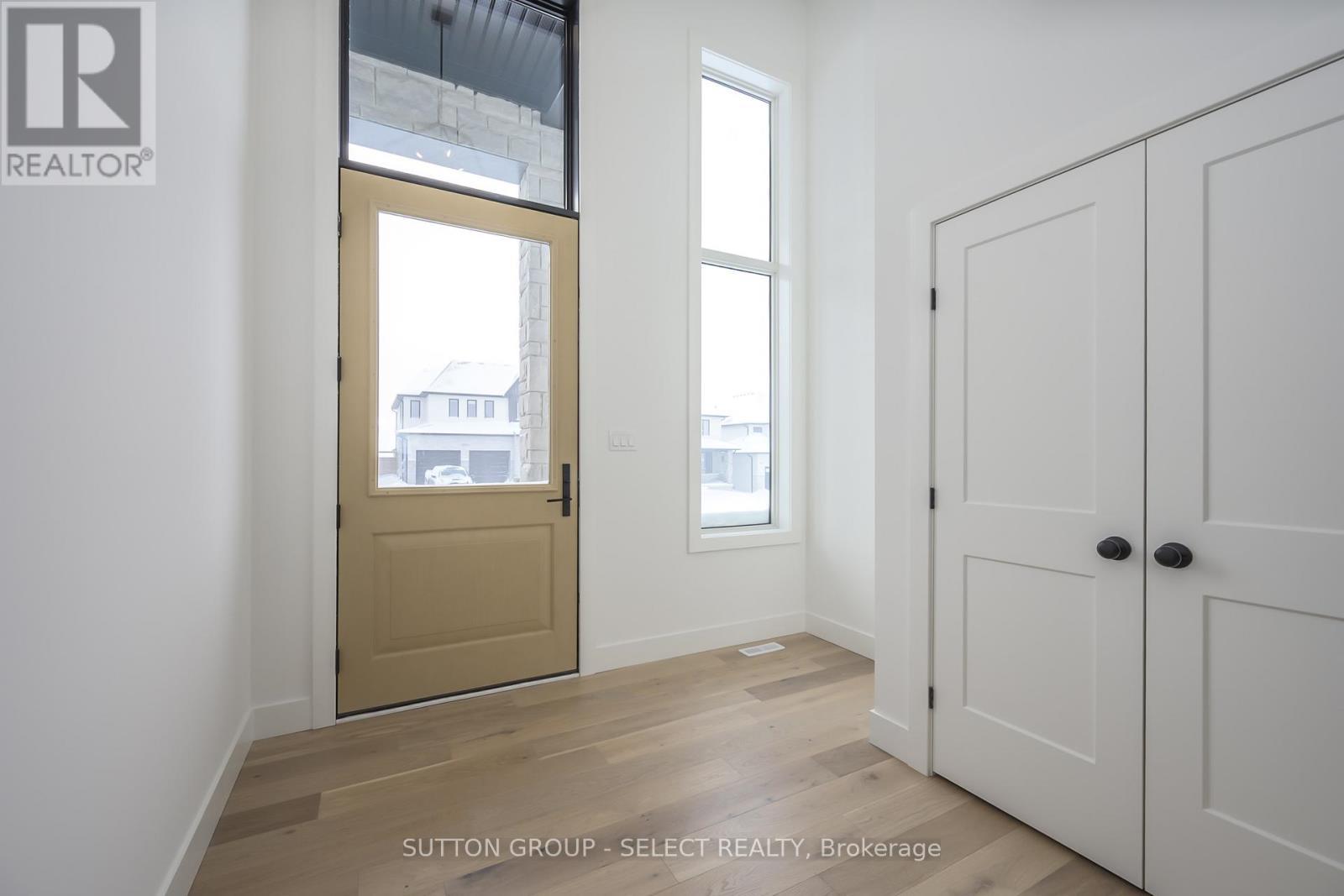 1898 Fountain Grass Drive, London South (South B), ON - Indoor Photo Showing Other Room