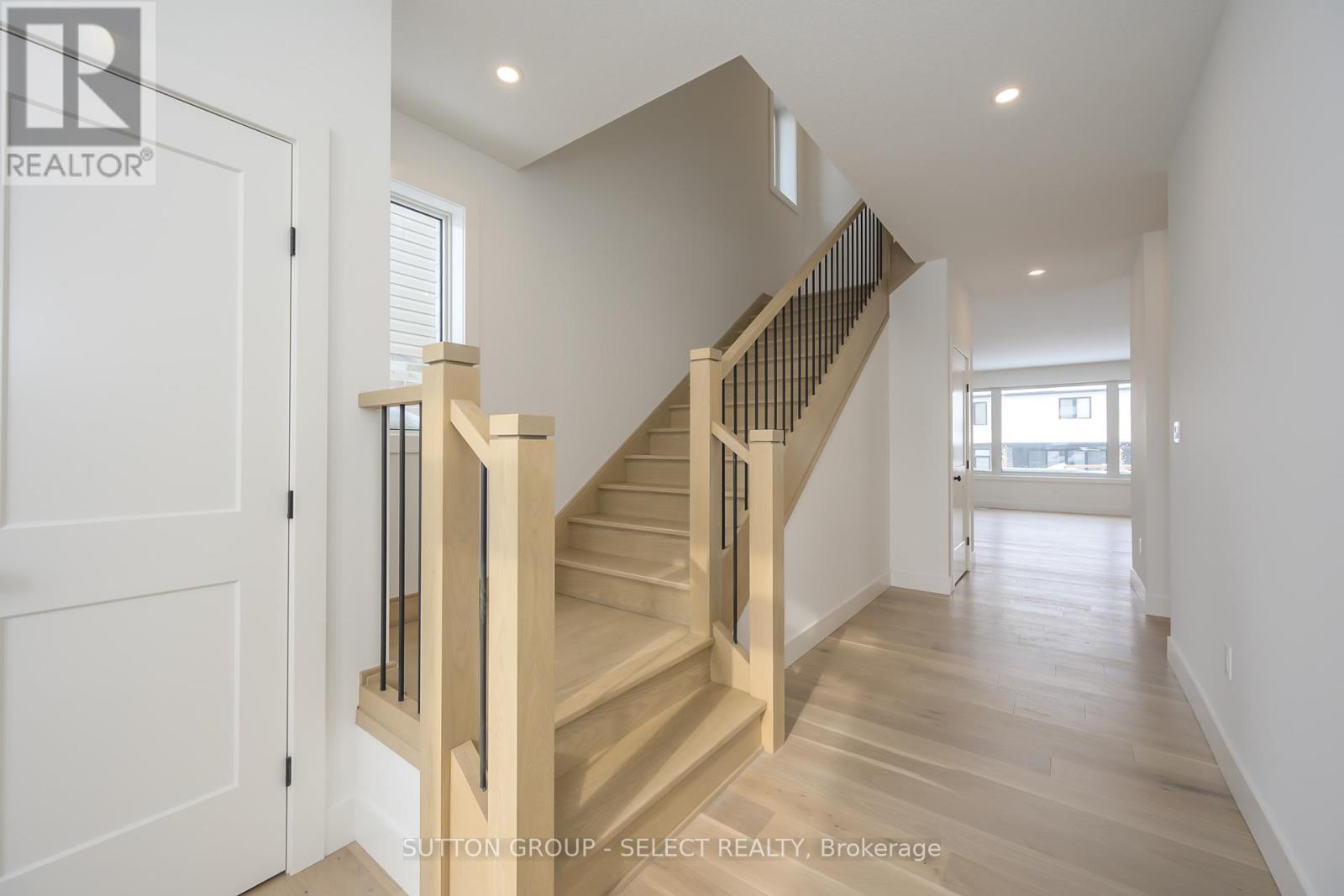 1898 Fountain Grass Drive, London South (South B), ON - Indoor Photo Showing Other Room