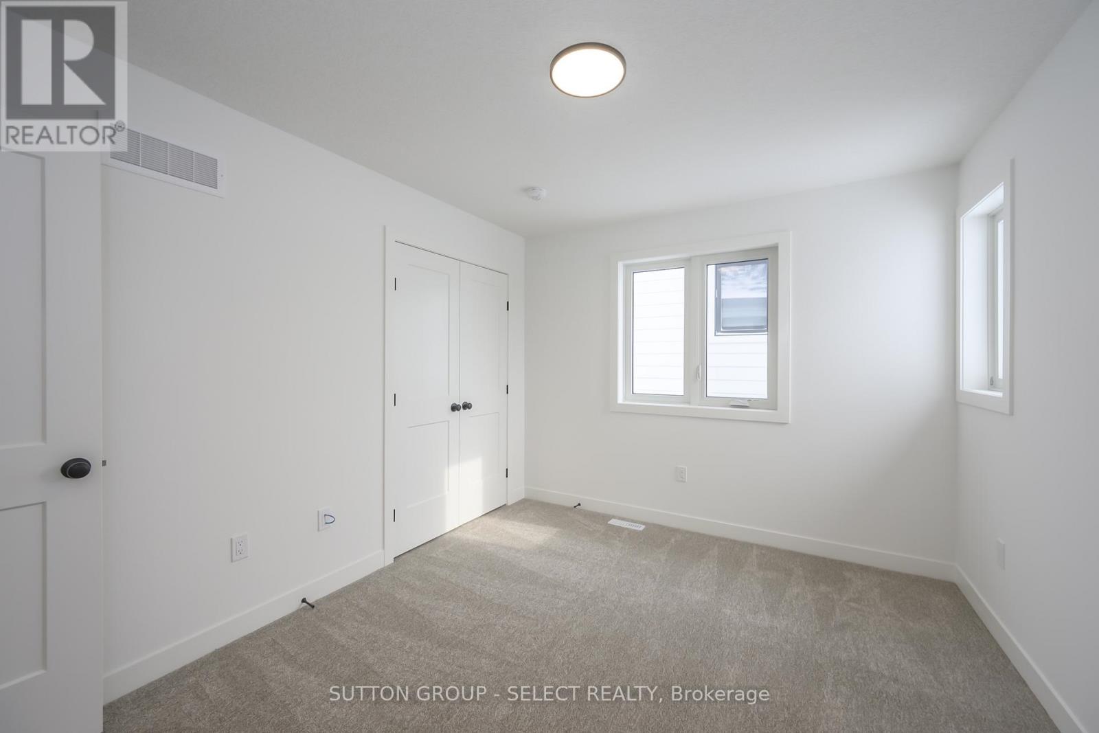 1898 Fountain Grass Drive, London South (South B), ON - Indoor Photo Showing Other Room