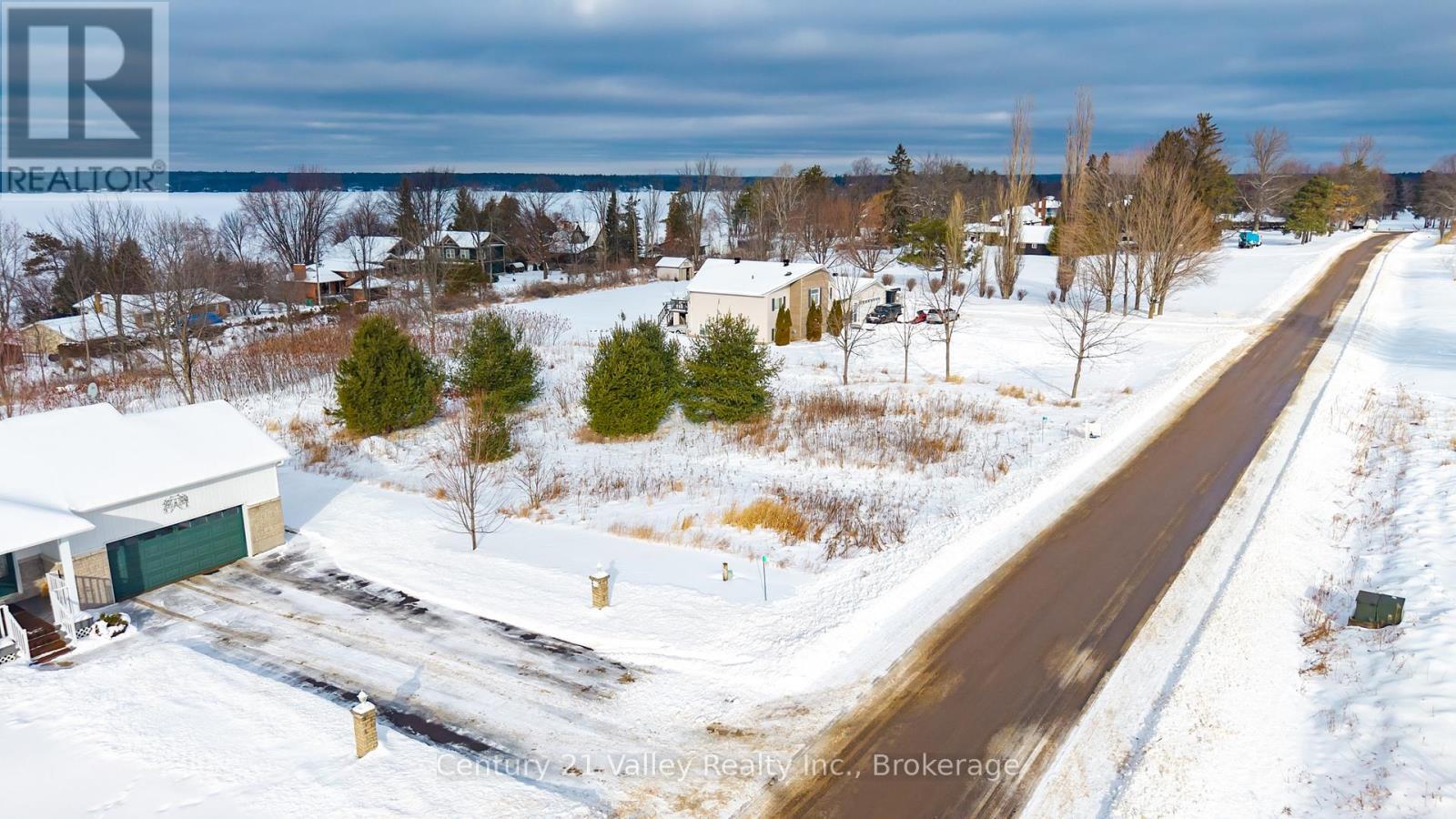 50 Spindle Drift Road, Greater Madawaska, ON