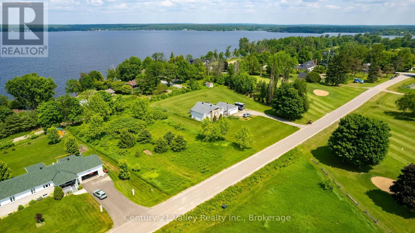 50 Spindle Drift Road, Greater Madawaska, ON