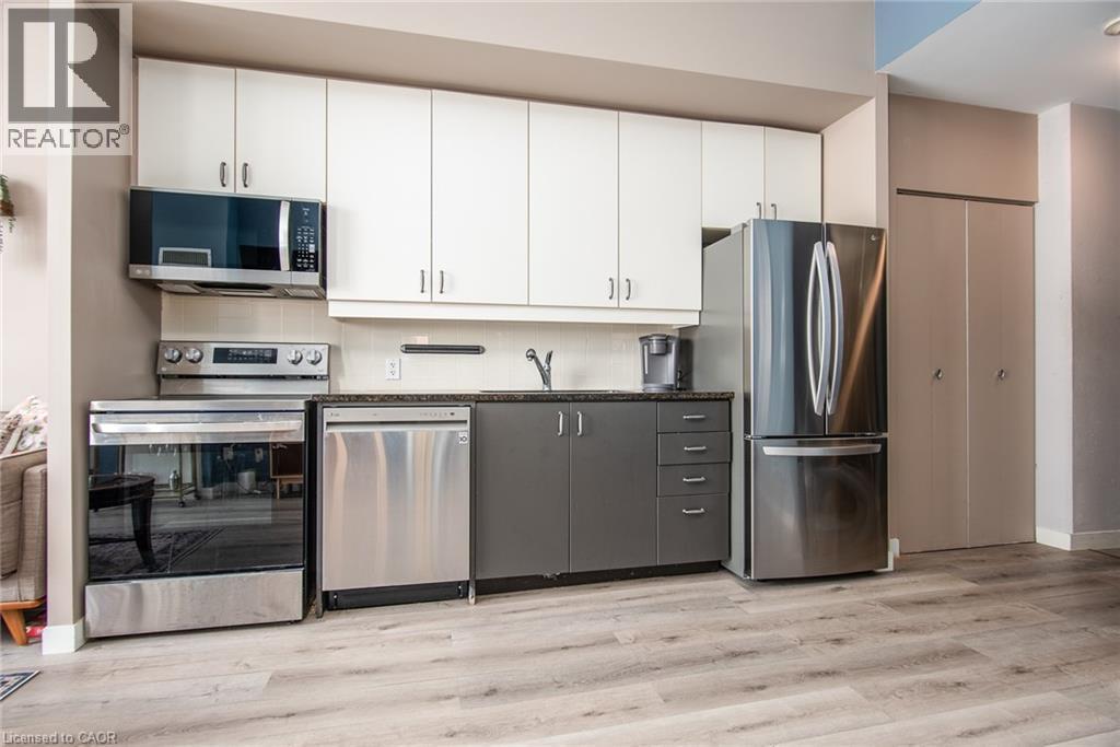191 King Street S Unit# 702, Waterloo, ON - Indoor Photo Showing Kitchen