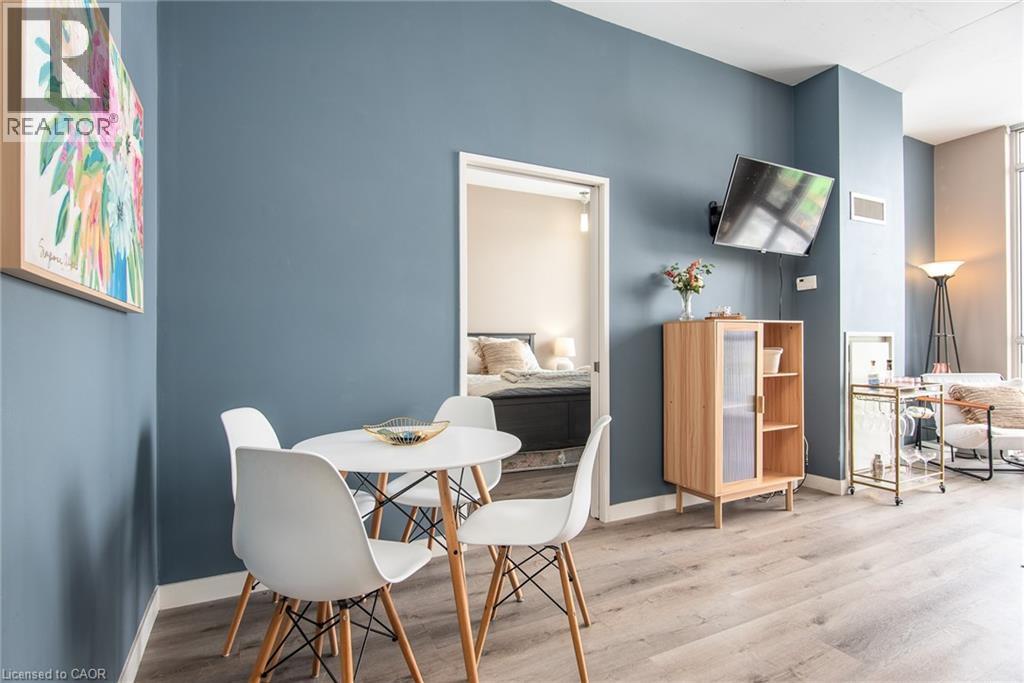 191 King Street S Unit# 702, Waterloo, ON - Indoor Photo Showing Dining Room