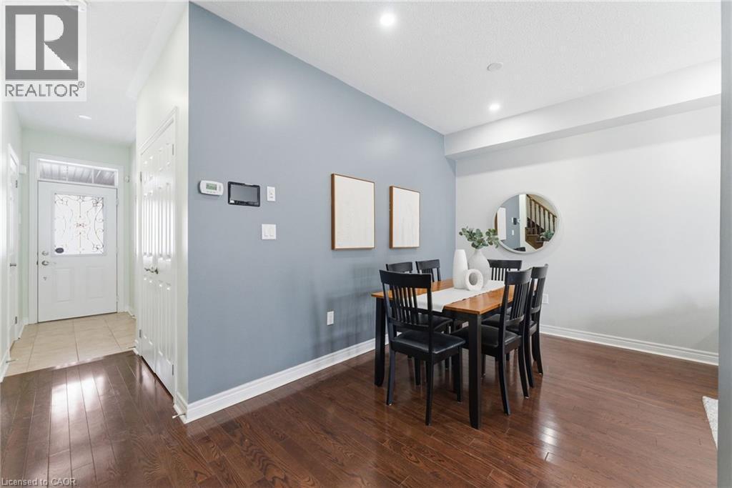 35 Losino Street, Caledon, ON - Indoor Photo Showing Dining Room