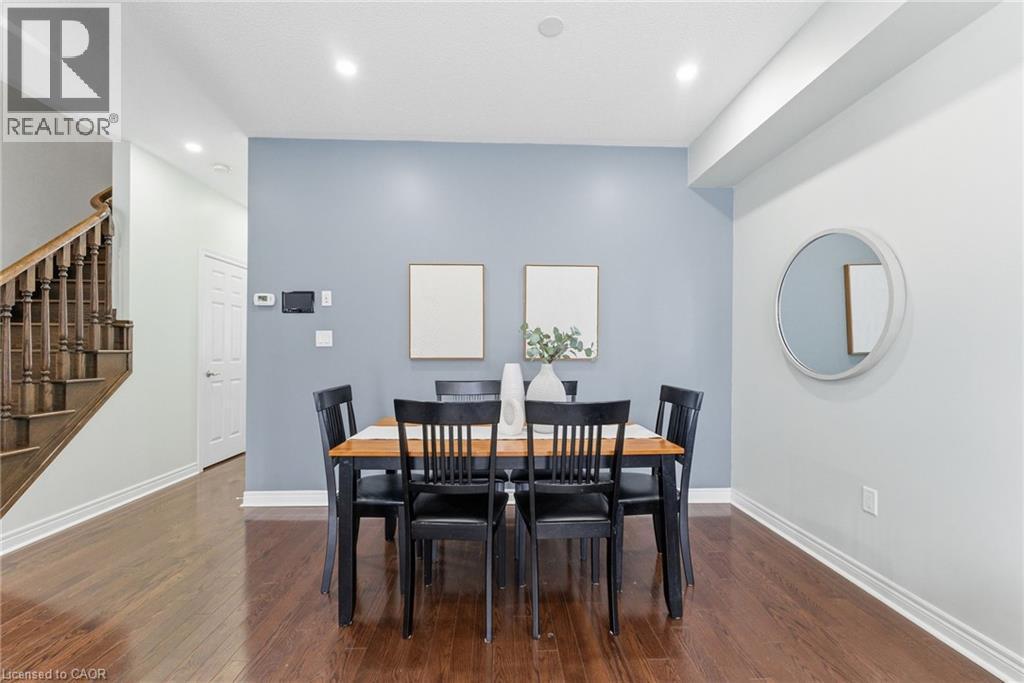 35 Losino Street, Caledon, ON - Indoor Photo Showing Dining Room
