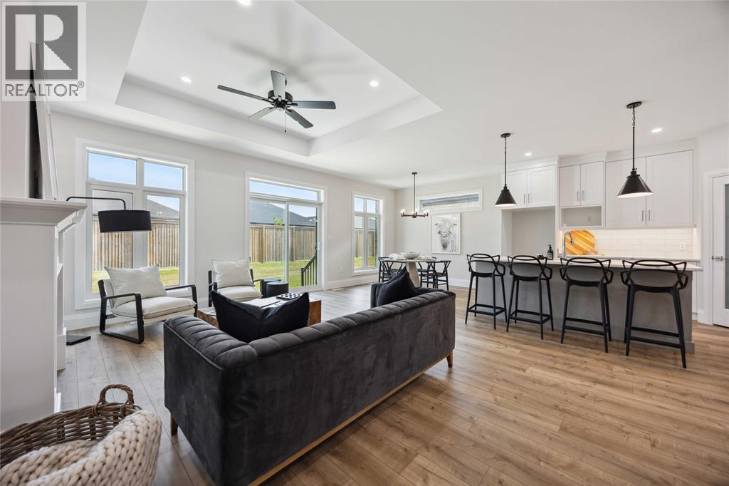 231 Nicholas Street, Sarnia, ON - Indoor